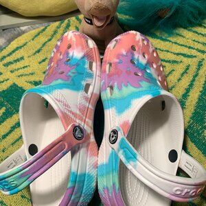 Women's Size 7.0 CROCS Slip-On Clog Style Shoes Tie-Dye Design Great Condition